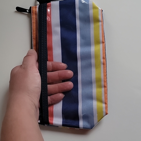 Thirty-one Clear Clip Pouch - Vista Stripe - Picture 2 of 8